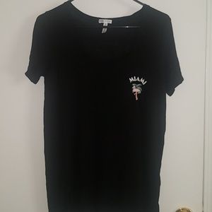 ⭐2/$20 Victoria secret pink tee